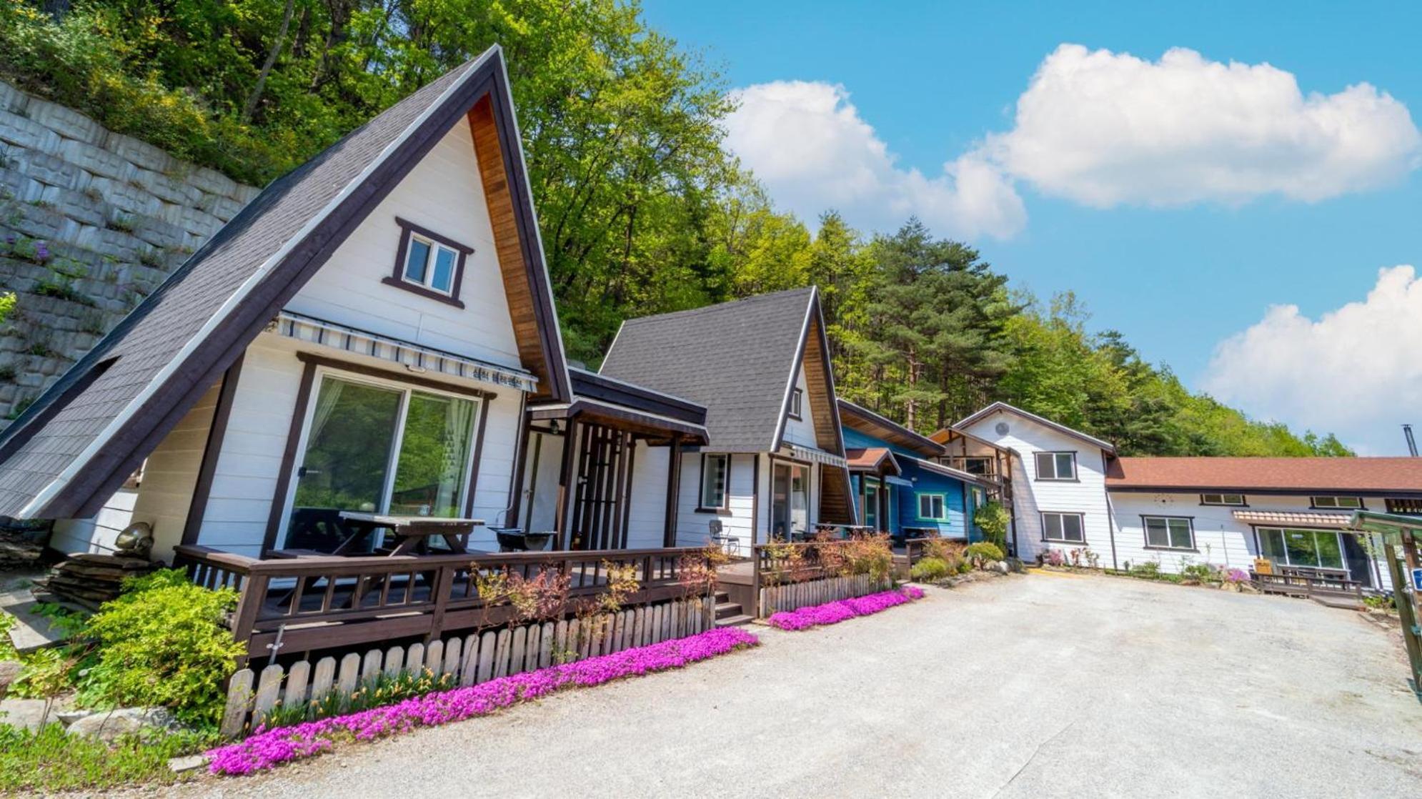 Samcheok Deulre Pension Exterior photo